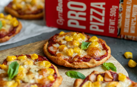 Rețetă Fitness: Mini pizza proteică rapidă și crocantă